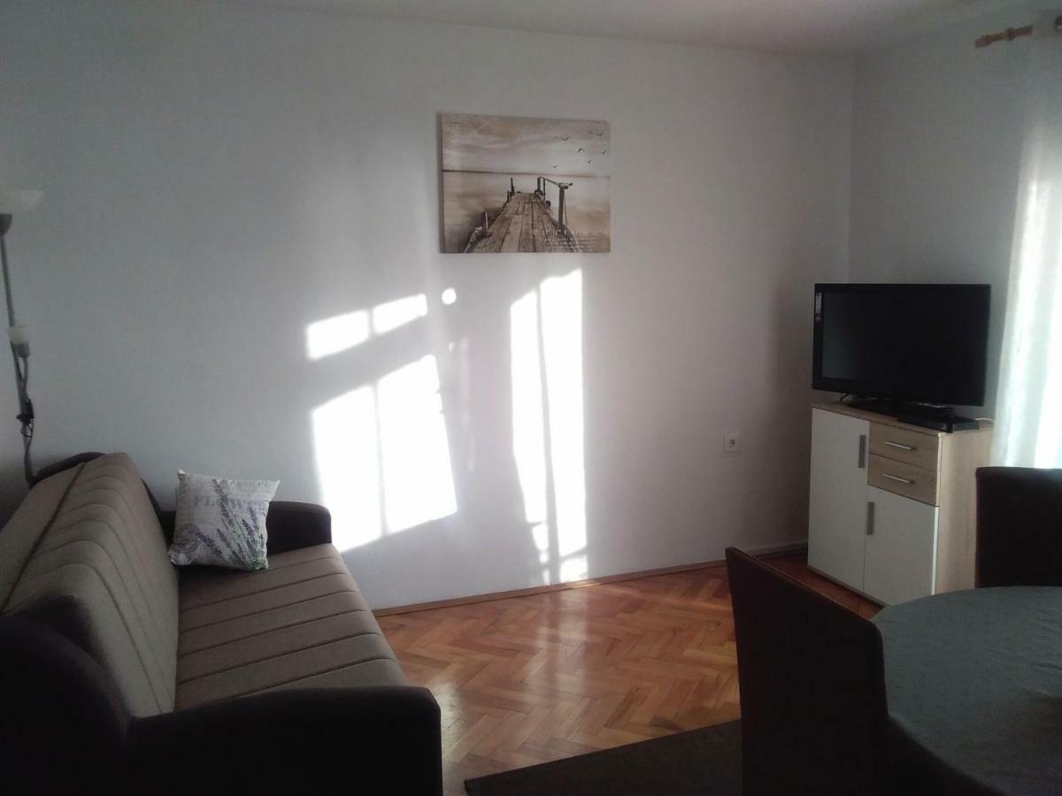 Apartment Nina เซนญ์ ภายนอก รูปภาพ